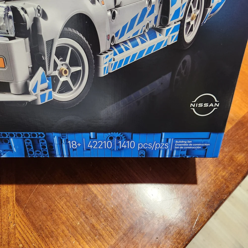 New LEGO Technic Nissan Skyline GT-R (R34) - Blue and Gray - Picture 3 of 5